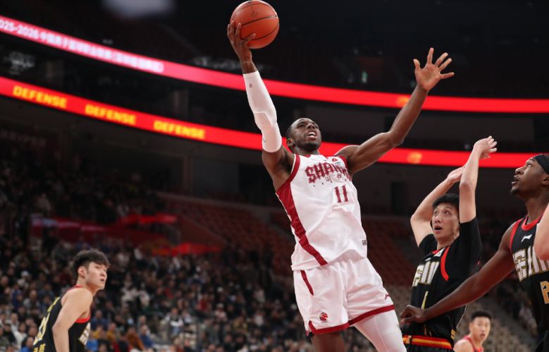 主帅被驱逐+2分钟7T！山西遭深圳终结3连胜 贺希宁23分