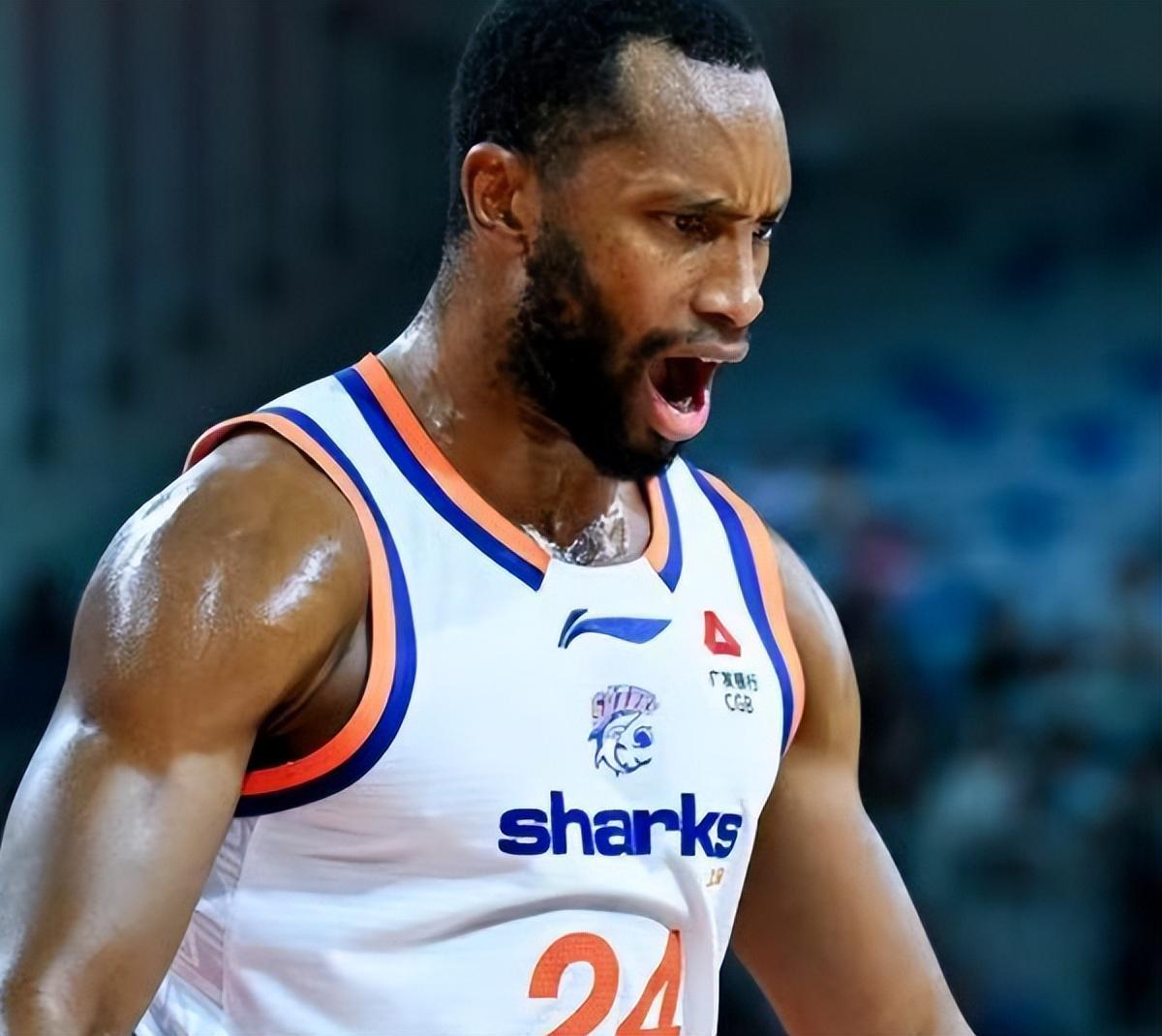 乐鱼体育-CBA最新积分榜：上海大胜30分，辽宁79-84山东3连败，广州第11