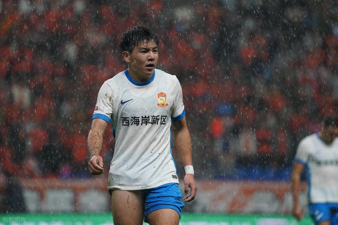 乐鱼体育app-官宣!当红国脚徐彬,从狼队租借英甲,可参加英甲+U21英超联赛