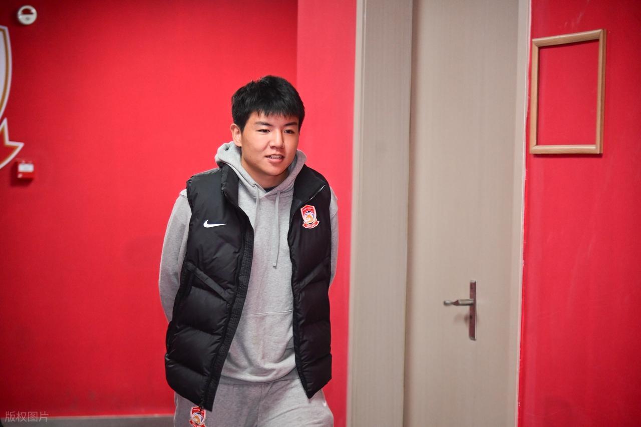 乐鱼体育app-官宣!当红国脚徐彬,从狼队租借英甲,可参加英甲+U21英超联赛