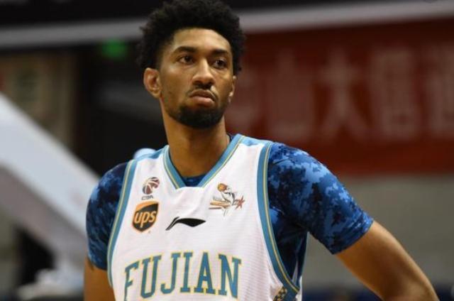 乐鱼体育-【人物】被CBA放弃到NBA千万年薪 伍德上演励志故事