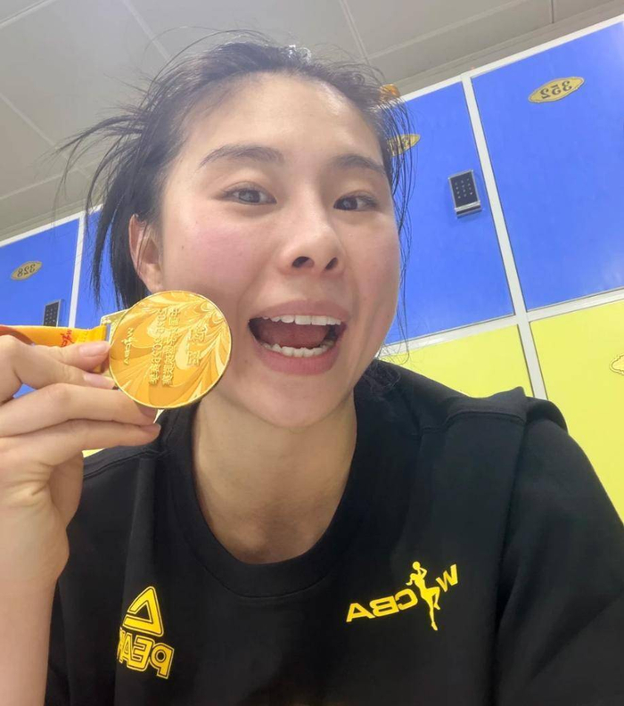 乐鱼体育-四川女篮单外援，为何能击败三外援的山西队？WCBA夺冠奖金多少|山西女篮|四川队|王思雨|WCBA总决赛|球员_新浪体育_新浪新闻