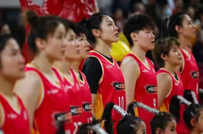 乐鱼体育-四川女篮单外援，为何能击败三外援的山西队？WCBA夺冠奖金多少|山西女篮|四川队|王思雨|WCBA总决赛|球员_新浪体育_新浪新闻